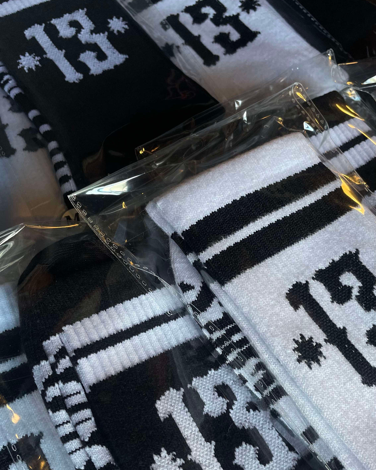 13 Socks - Twisted Generation - White