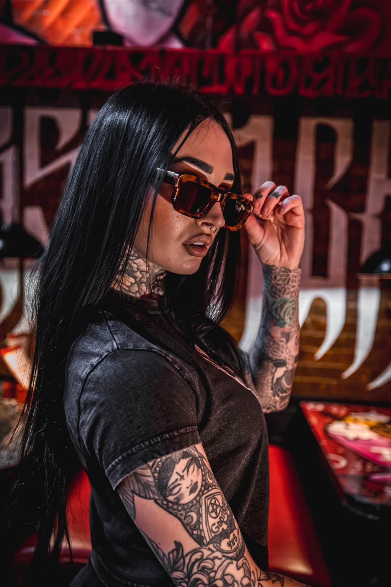 BABYGIRL - Cropped Vintage Tee - Women's