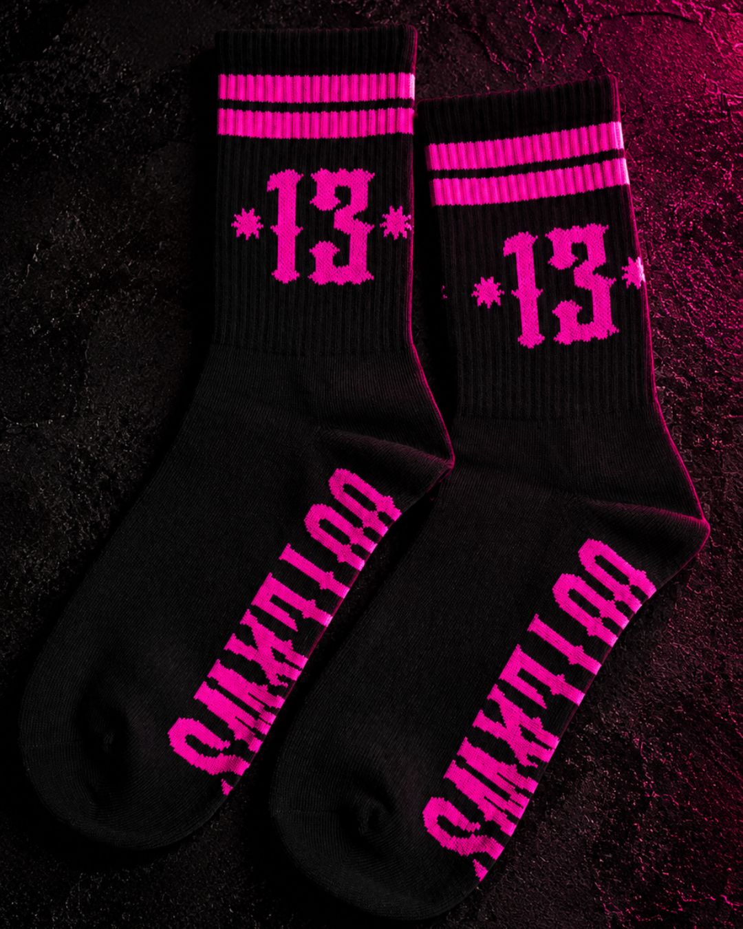 13 Socks - Twisted Generation - Black & Pink