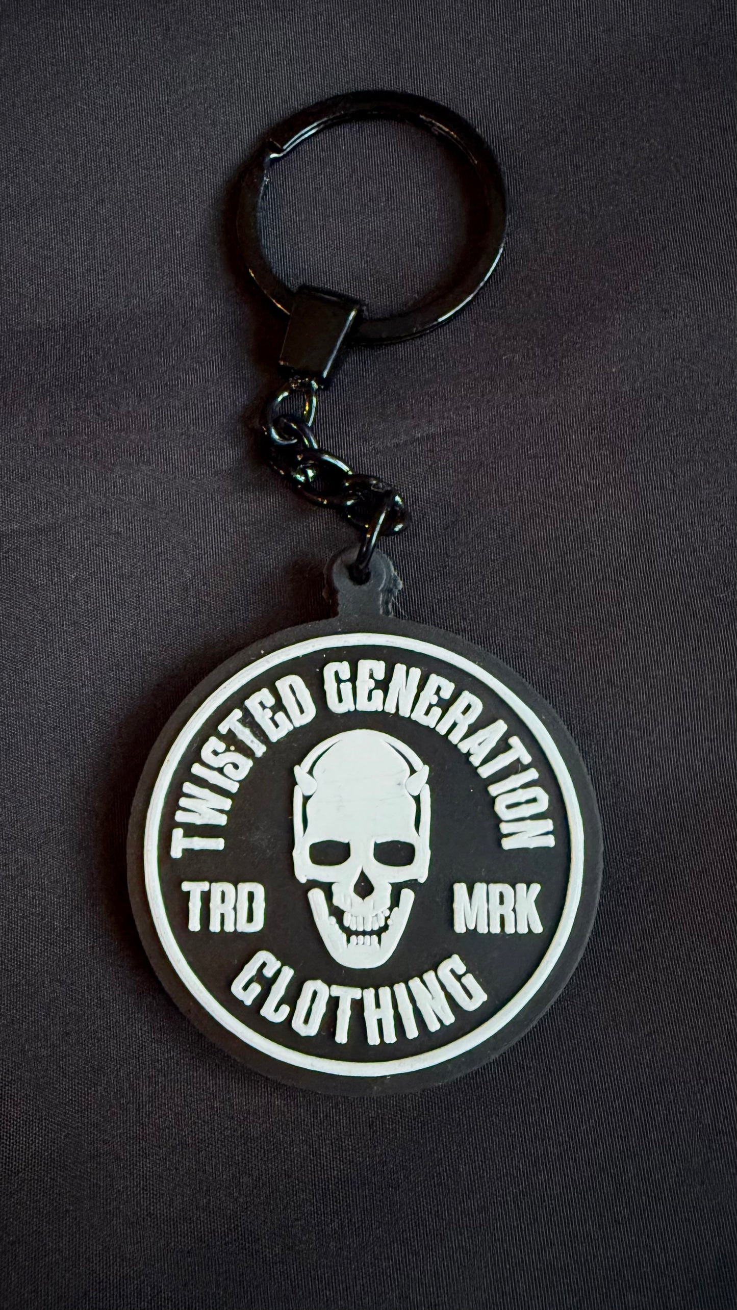 Twisted Generation Skull keychain